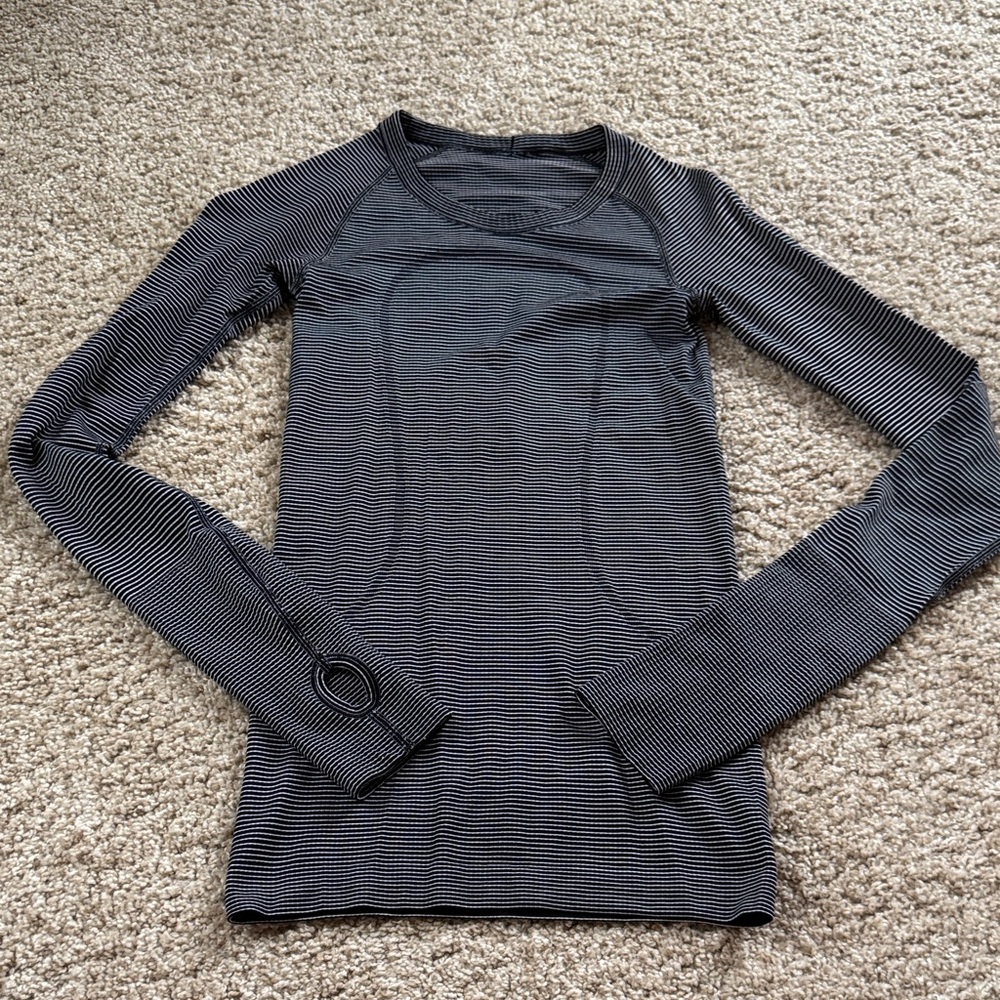 lululemon athletica Black and White Swiftly